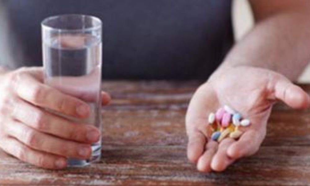 Lạm dụng thuốc kéo dài thời gian có thể gây lệ thuộc và tác dụng phụ